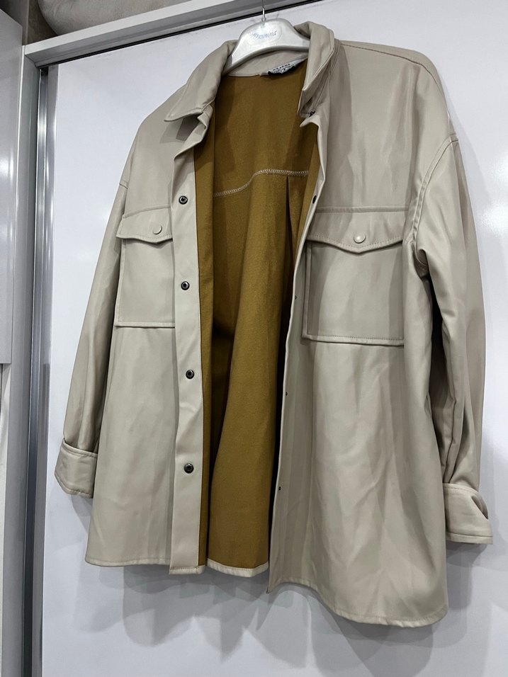 Düğmeli Bej Deri Kadın Ceket - Görsel 2