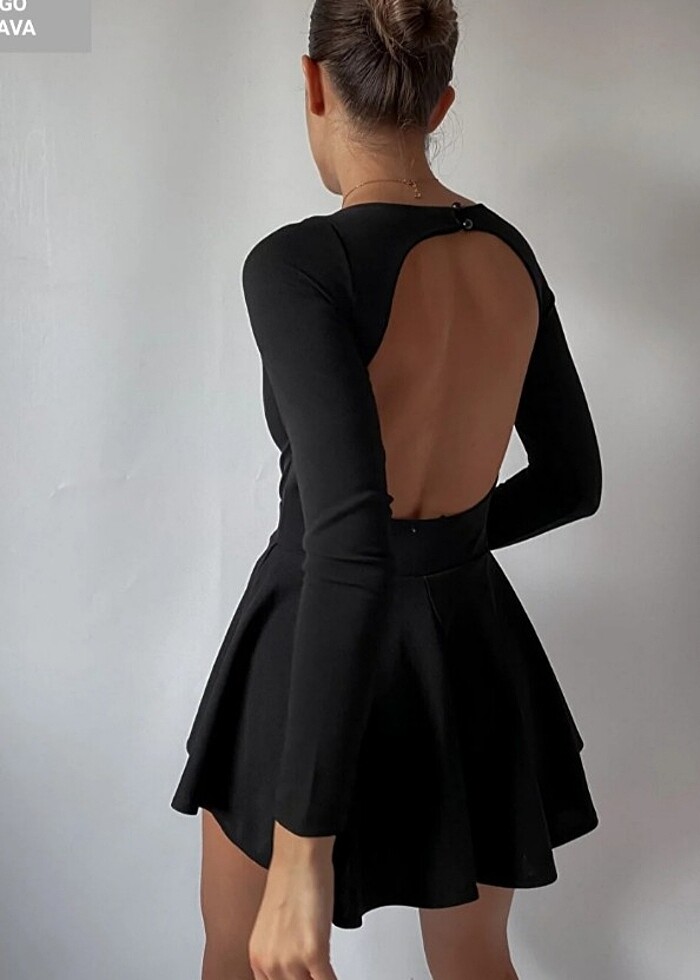 Şort etekli sırt dekolteli elbise - Görsel 3