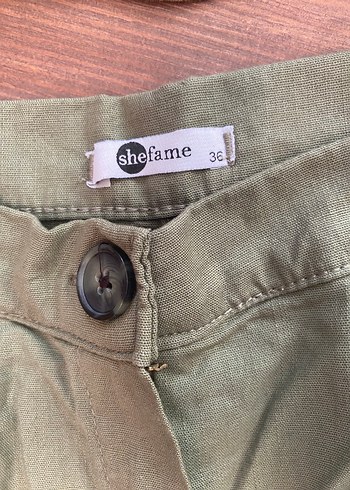 Bej ve Yeşil Keten Rahat Kesim Şortlar - Görsel 9