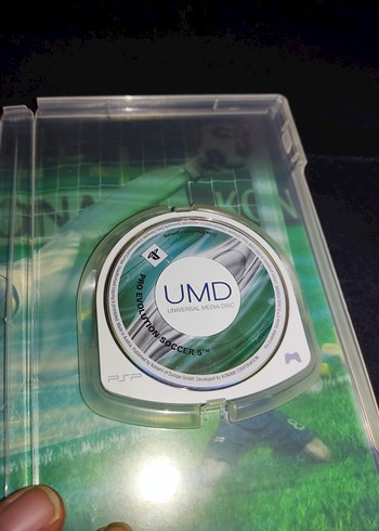 Pro Evolution Soccer 5 PSP Oyunu - Görsel 4