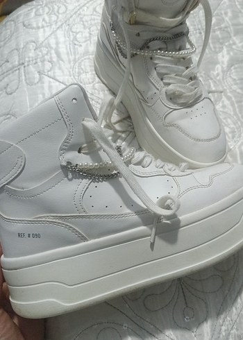 Beyaz Zincir Detaylı Platform Kadın Spor Ayakkabı - Görsel 2