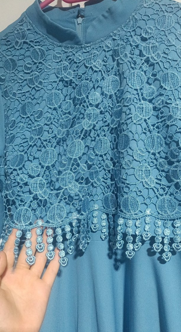 Mavi Nakışlı Uzun Kollu Dantel Elbise - Görsel 2