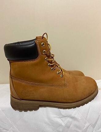 44 Beden Timberland bot