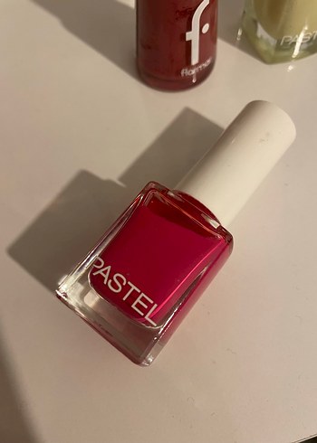 Çeşitli Renklerde Oje Seti - Görsel 3