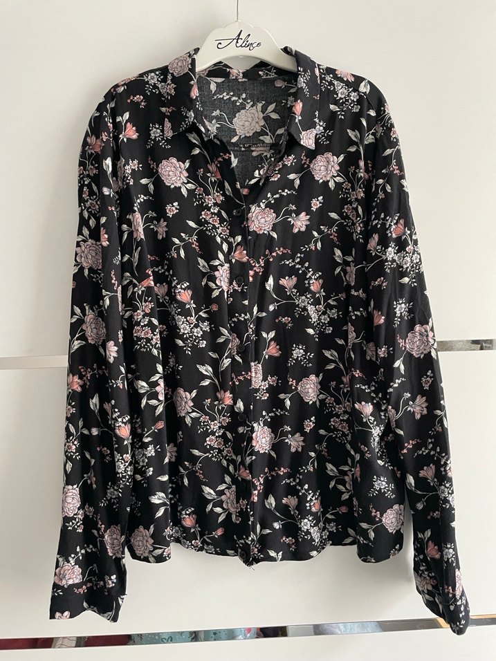 H&M Çiçek Desenli Düğmeli Uzun Kollu Kadın Gömlek - Görsel 2