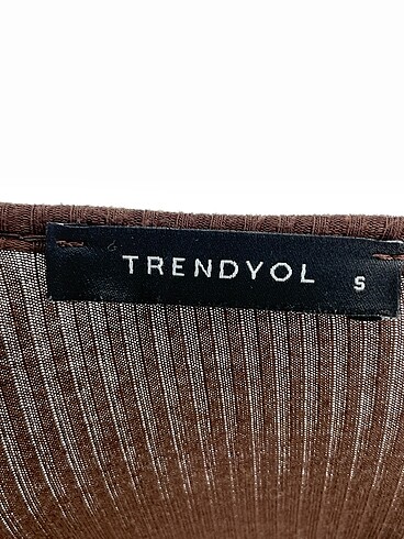 s Beden kahverengi Renk Trendyol & Milla Bluz %70 İndirimli.