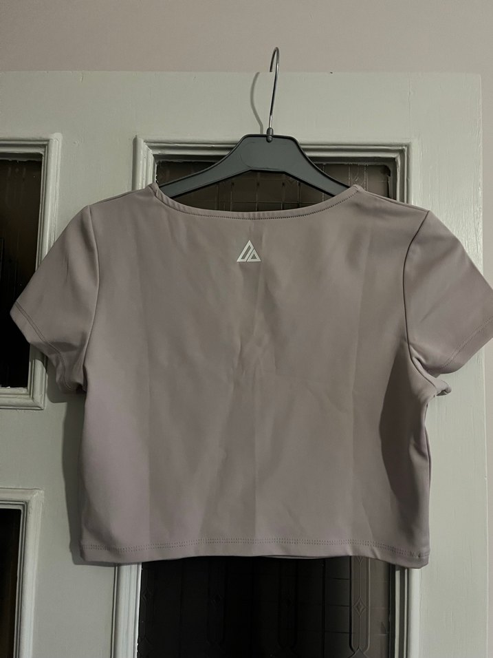 Lila Kısa Kollu Crop Spor Tişört - Görsel 2