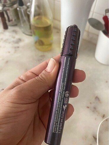 Benefit Benefit suya dayanıklı