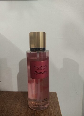 Victoria s Secret Victoria Secret Romantic Vücut Spreyi