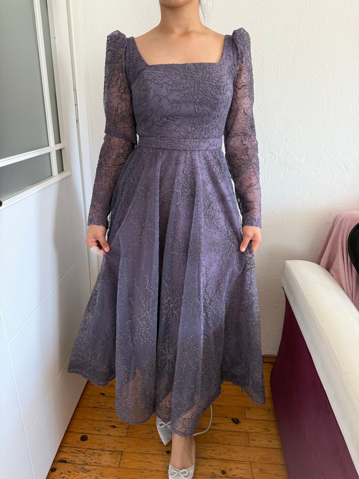Dantel Detaylı Vintage Mor Uzun Abiye - Görsel 2