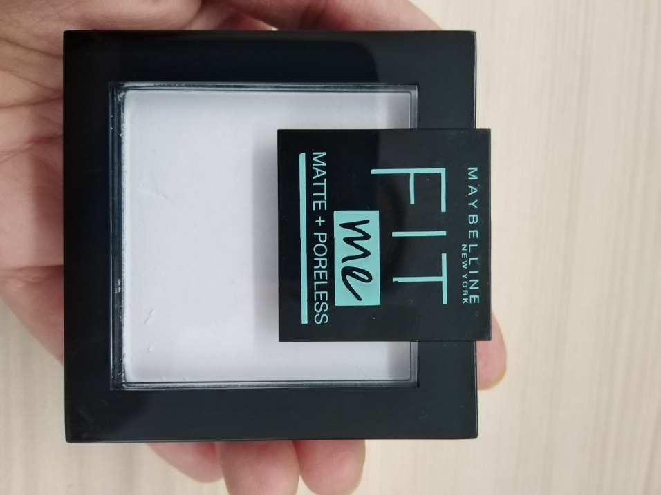 Maybelline New York Fit Me Matte+Poreless Pudra 90 Translucent - Görsel 4