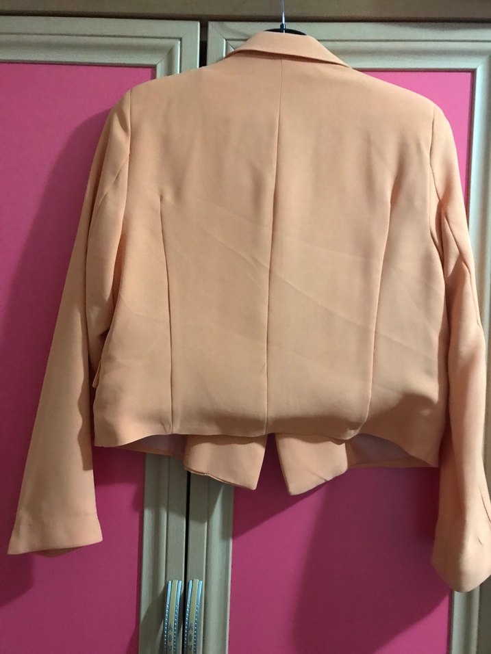 Bej Düğmeli Kısa Kadın Blazer Ceket - Görsel 2