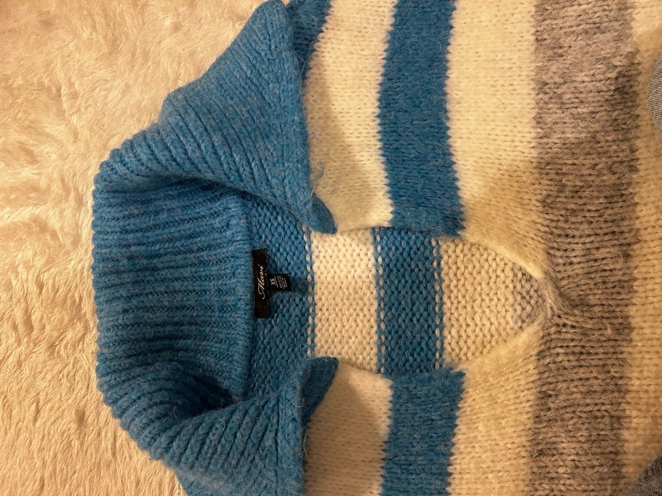 V Yaka Mavi Beyaz Çizgili Triko Kazak - Görsel 5