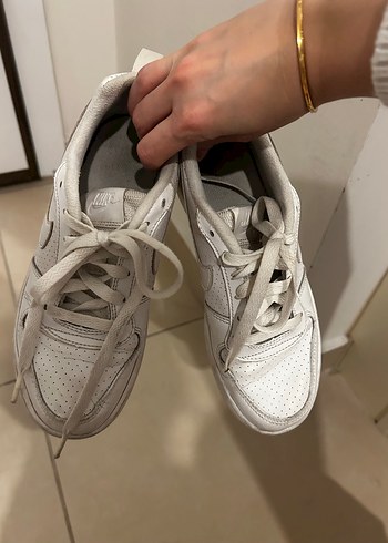 Nike 36,5