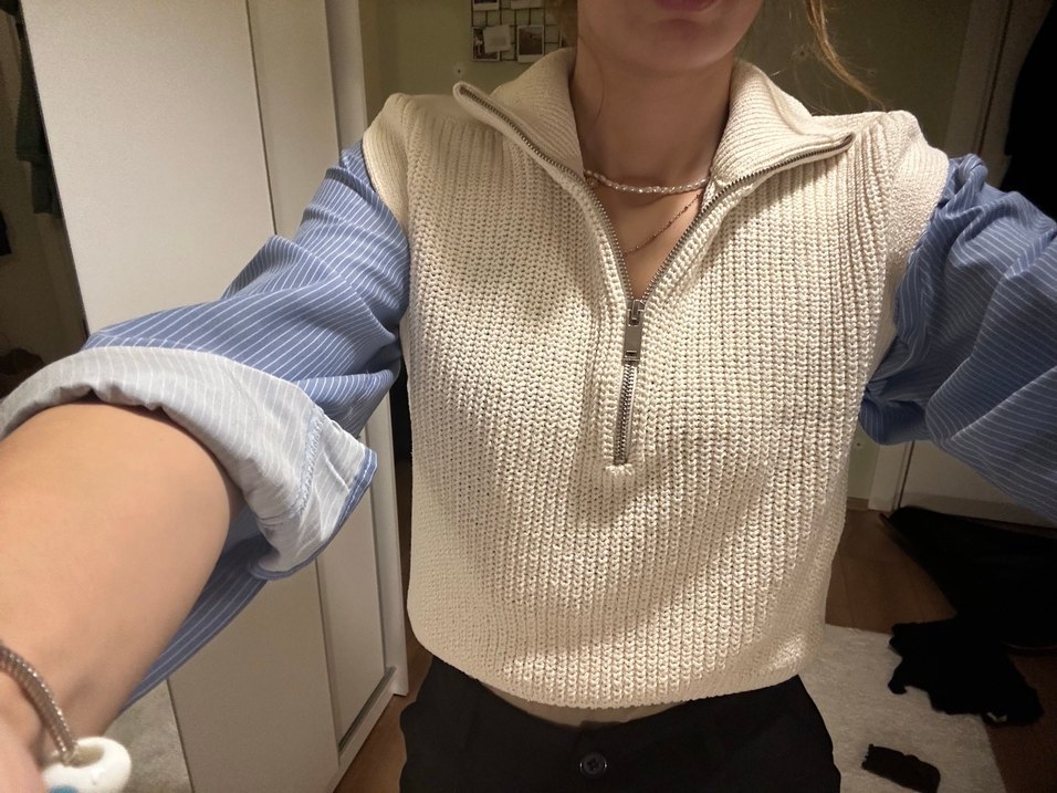 Gri Yüksek Yakalı Kadın Triko - Görsel 3