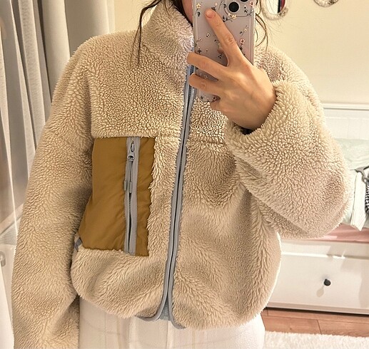 Pull and Bear Baharlık mont