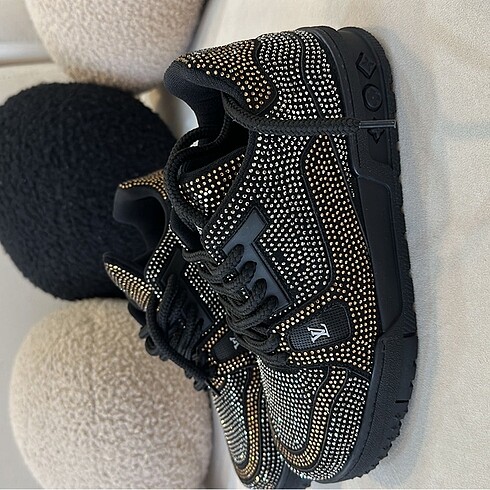 Louis Vuitton Louis vitton taşlı ayakkabı