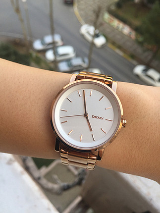 DKNY Saat