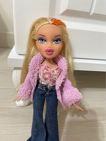 Bratz bebek