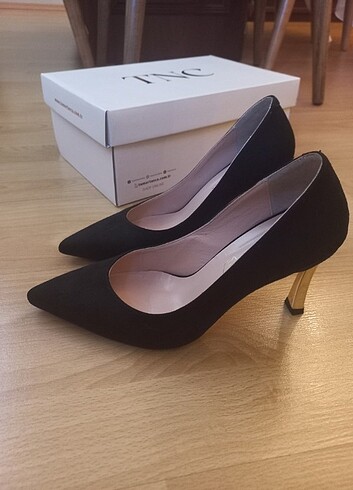 36 Beden Tamer tanca stiletto