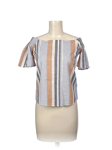 LC Waikiki Bluz %70 İndirimli.