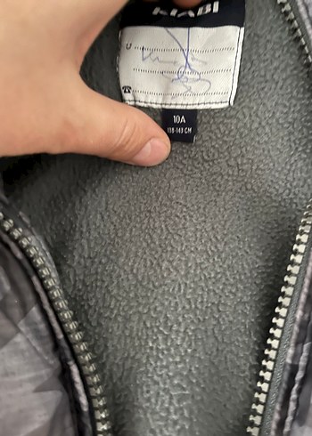 Kapüşonlu Kamuflaj Desenli Erkek Çocuk Mont - Görsel 3