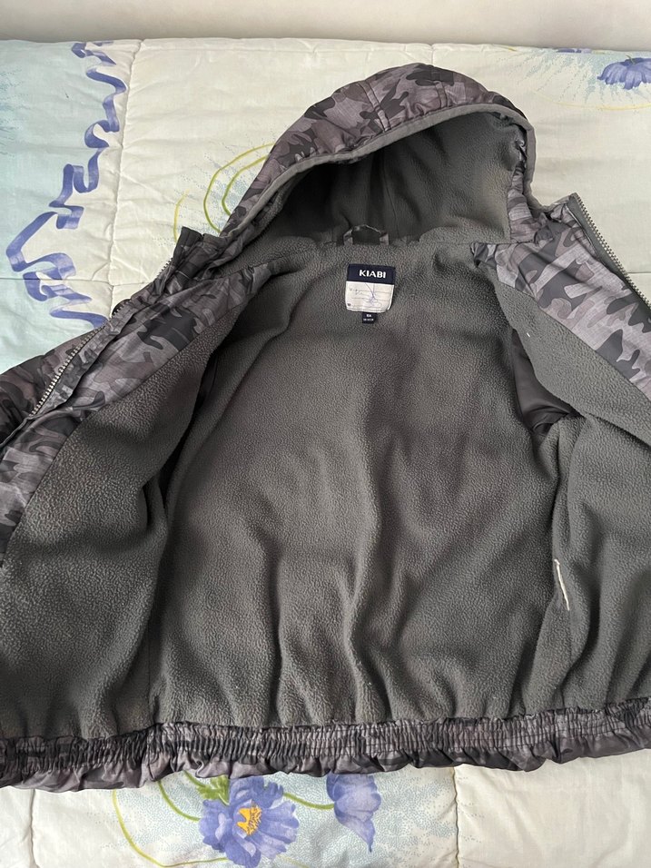 Kapüşonlu Kamuflaj Desenli Erkek Çocuk Mont - Görsel 2