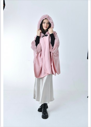 Siyah Kadın Kapüşonlu Uzun Kollu Poncho - Görsel 2