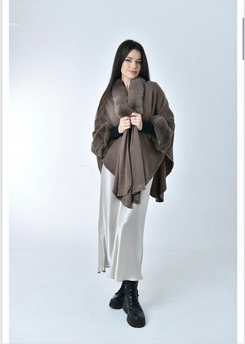 Siyah Kadın Kapüşonlu Uzun Kollu Poncho - Görsel 5