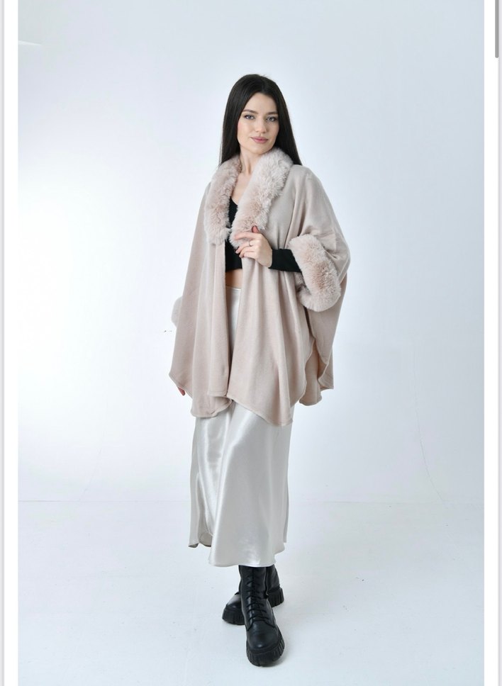 Siyah Kadın Kapüşonlu Uzun Kollu Poncho - Görsel 4