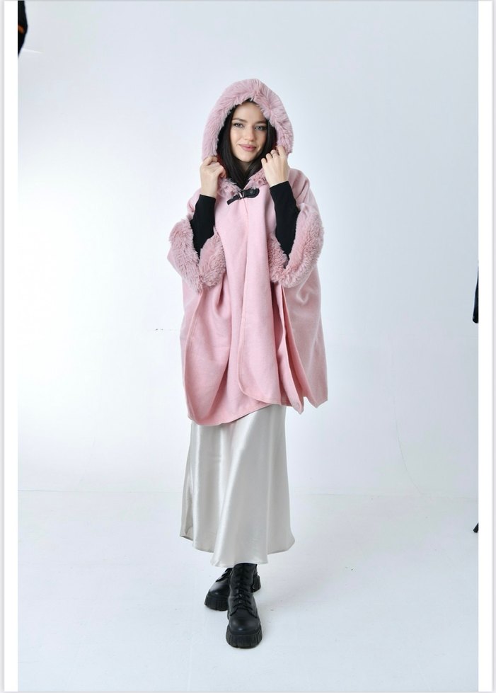 Siyah Kadın Kapüşonlu Uzun Kollu Poncho - Görsel 2