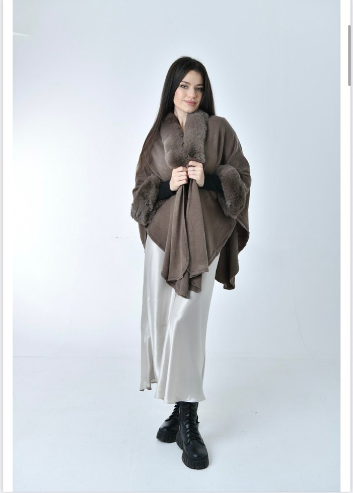 Siyah Kadın Kapüşonlu Uzun Kollu Poncho - Görsel 5