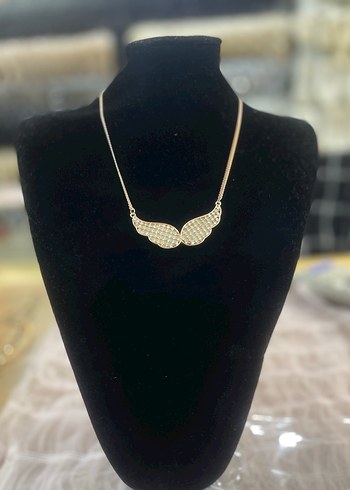 Altın Renkli Kare Desenli Zincir Kolye - Görsel 2