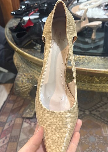 Zara Bej Yilan Desenli Sivri Topuklu Ayakkabi 36 37 38 39 40