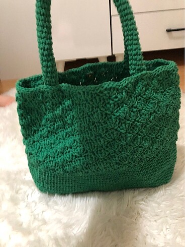 Yeşil el örmesi çanta