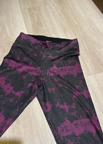 s Beden Mor Siyah Batik Desenli Spor Tayt