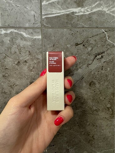 Haus Labs by Lady Gaga PhD Hybrid Hydrating Tinted Lip Oil