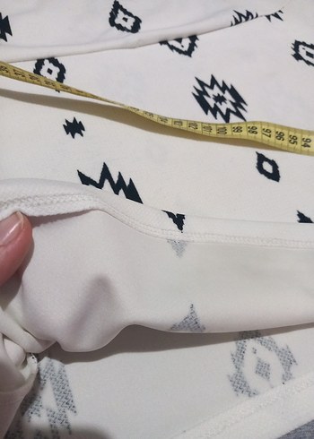 Bohem Gri Desenli V Yakalı Bluz - Görsel 3