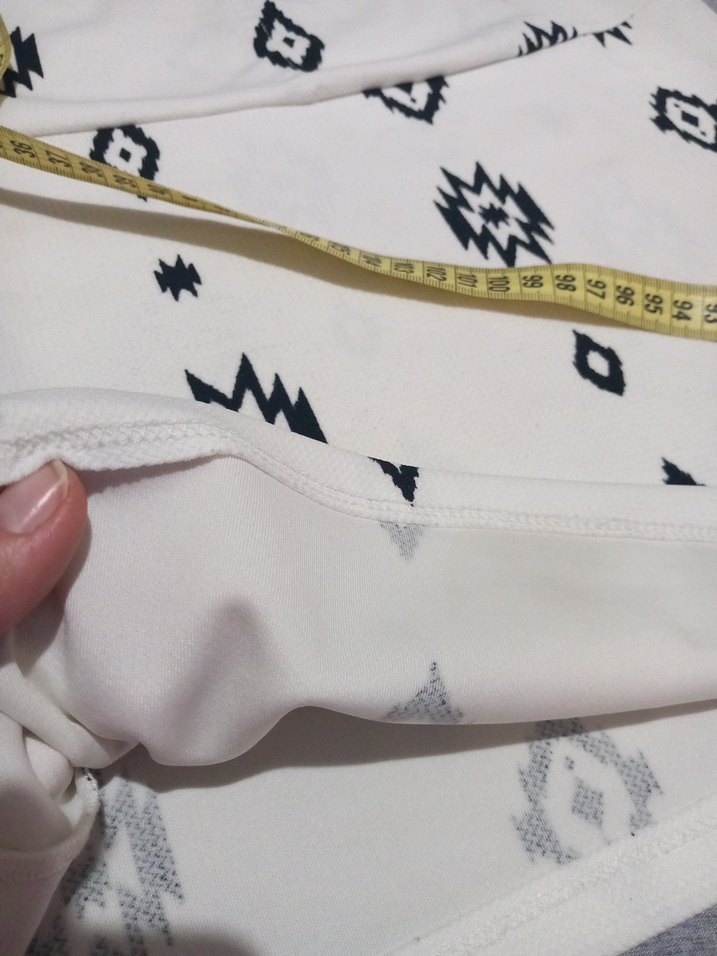 Bohem Gri Desenli V Yakalı Bluz - Görsel 3