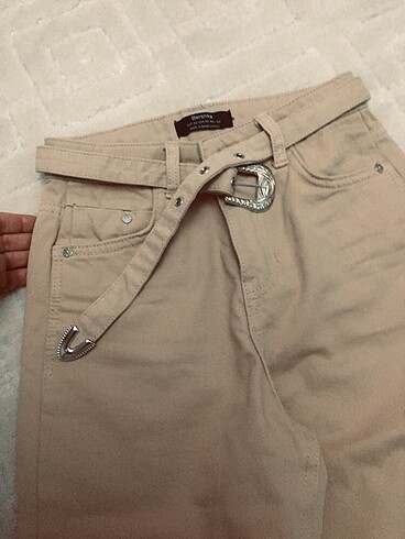 Bershka Pantolon