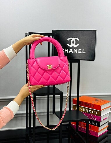 Chanel CHANEL KELLY BAG 18 CM 26 CM