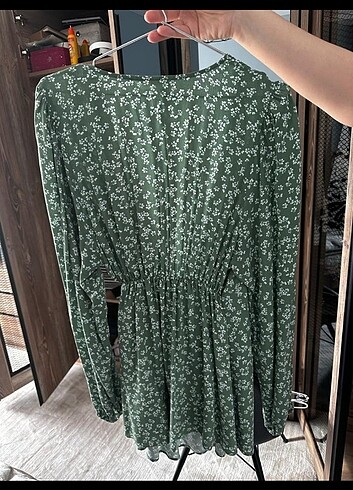 l Beden yeşil Renk H&M GÖMLEK 