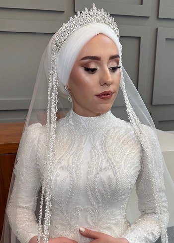 Yüksek Yakalı Beyaz Uzun Kollu Gelinlik - Görsel 3