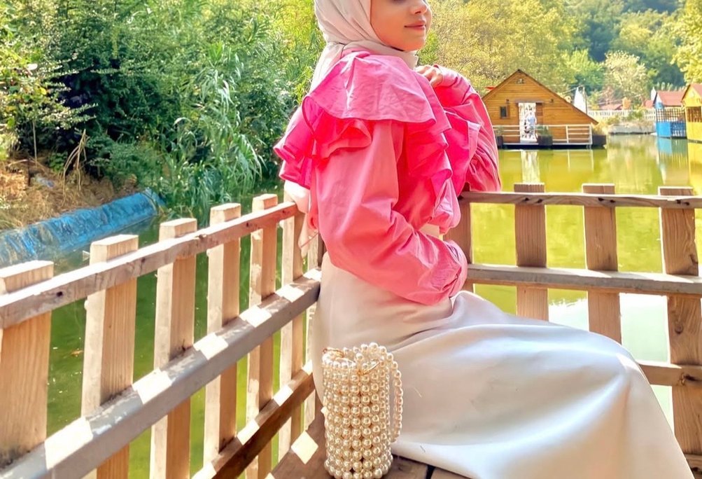 Pembe Uzun Kollu Fırfırlı Kadın Bluz - Görsel 2