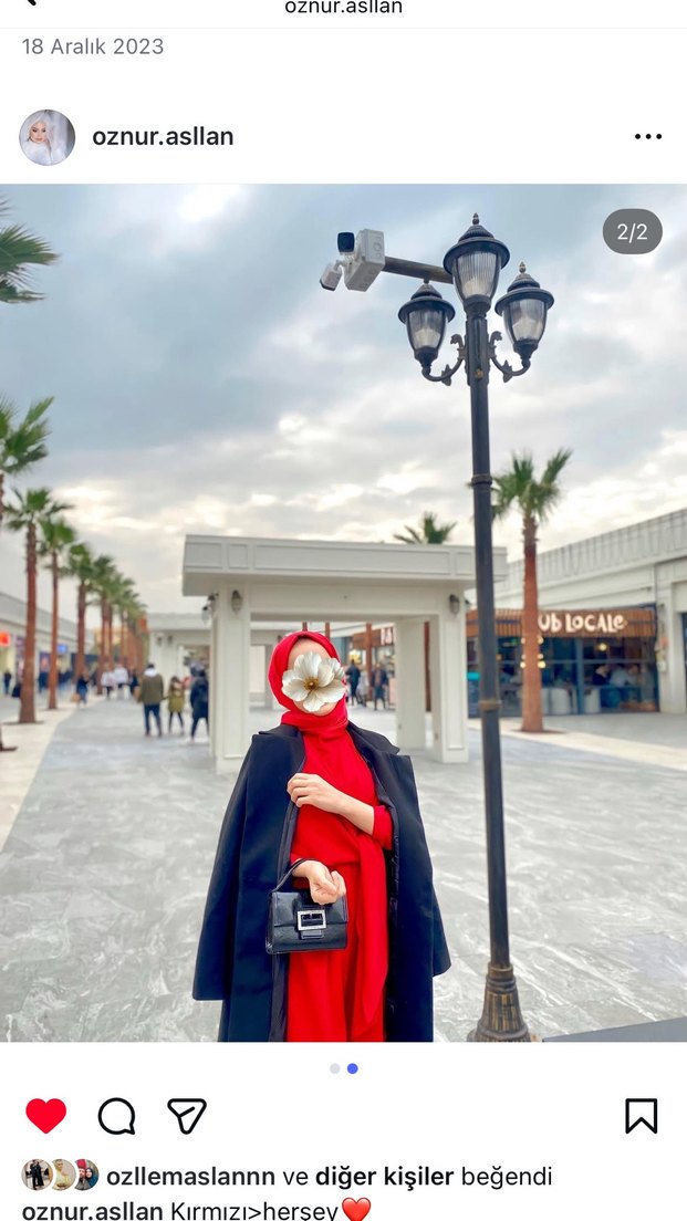 Uzun Kırmızı Drapeli Kadın tulum - Görsel 2