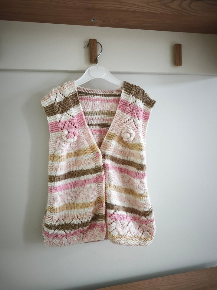 Kız Çocuk Örgü V Yaka Bohem Yelek - Görsel 2