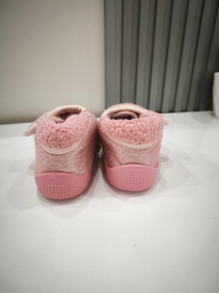 Kız Çocuk Pembe Sıcak Ev Terliği - Görsel 4