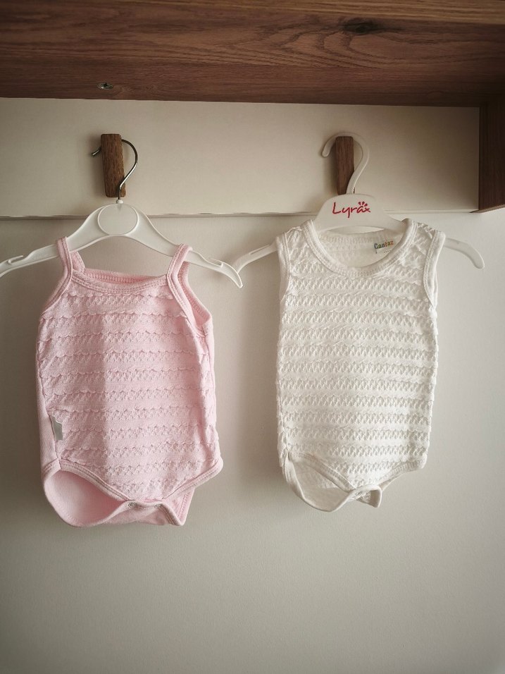 Dantel Detaylı Kız Bebek Askılı Body Seti - Görsel 3