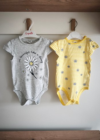 Sarı Çiçekli Kısa Kollu Bebek Body - Görsel 2