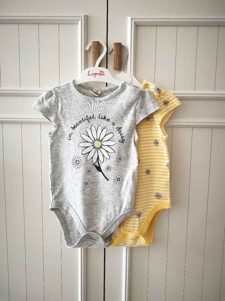 Sarı Çiçekli Kısa Kollu Bebek Body - Görsel 3